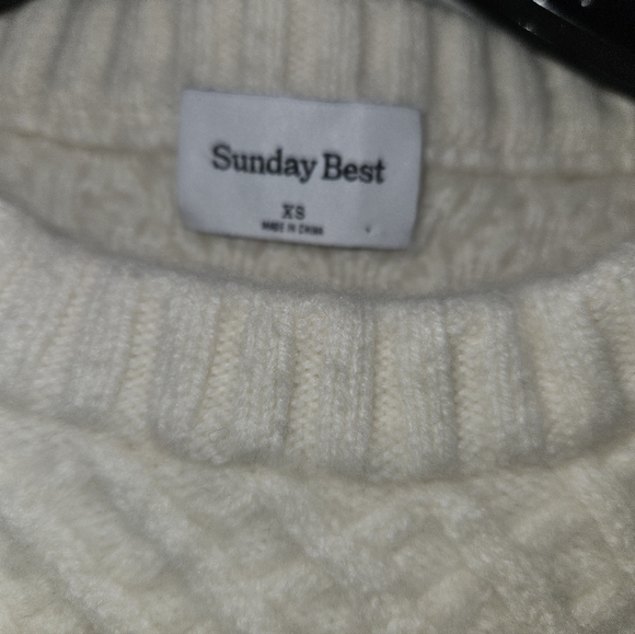 Aritzia Sunday Best Peggy Cropped Sweater Size XS - Picture 5 of 6